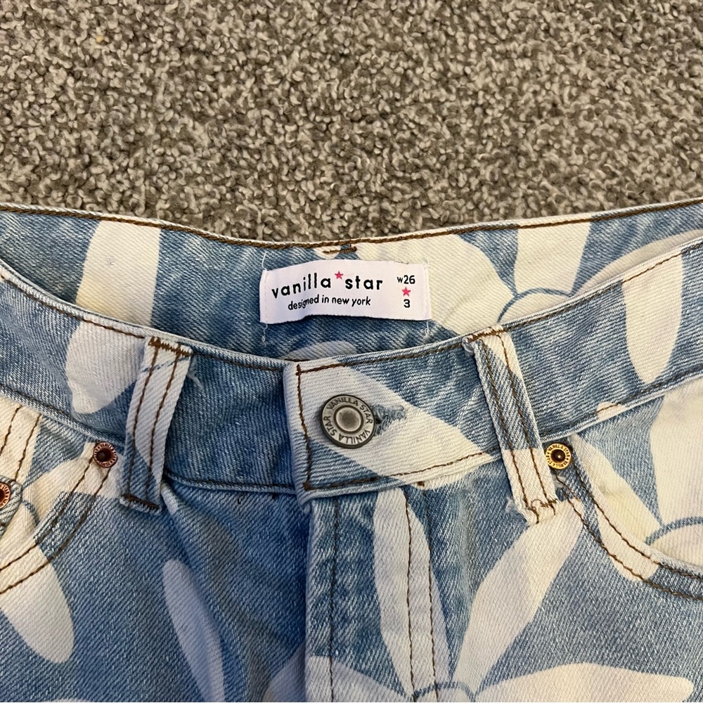 Vanilla Star Daisy Jean Shorts Size 3 - Picture 2 of 10